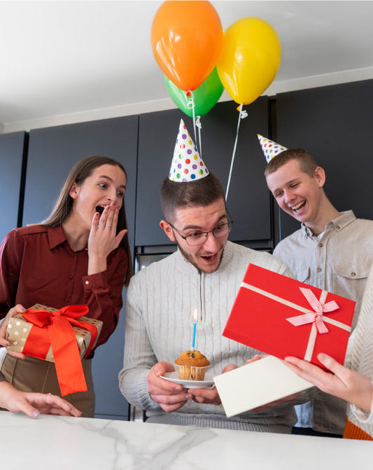 Cobijas para regalar en cumpleaños: el detalle perfecto que abraza