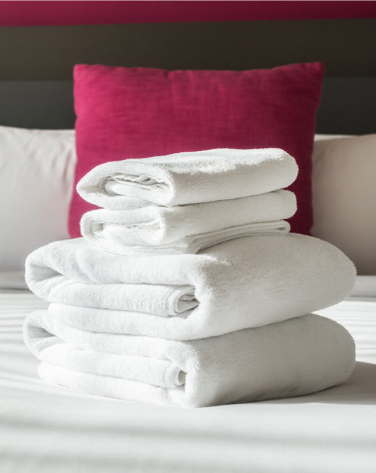 Tendencias en hospitalidad: cómo los hoteles boutique y wellness centers están apostando por experiencias sensoriales con textiles de calidad